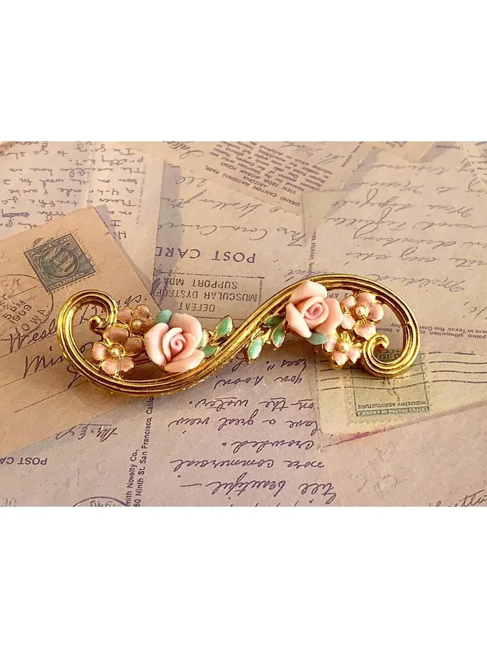 Elegant Vintage Porcelain Pink Rose Scroll Floral Brooch Pin